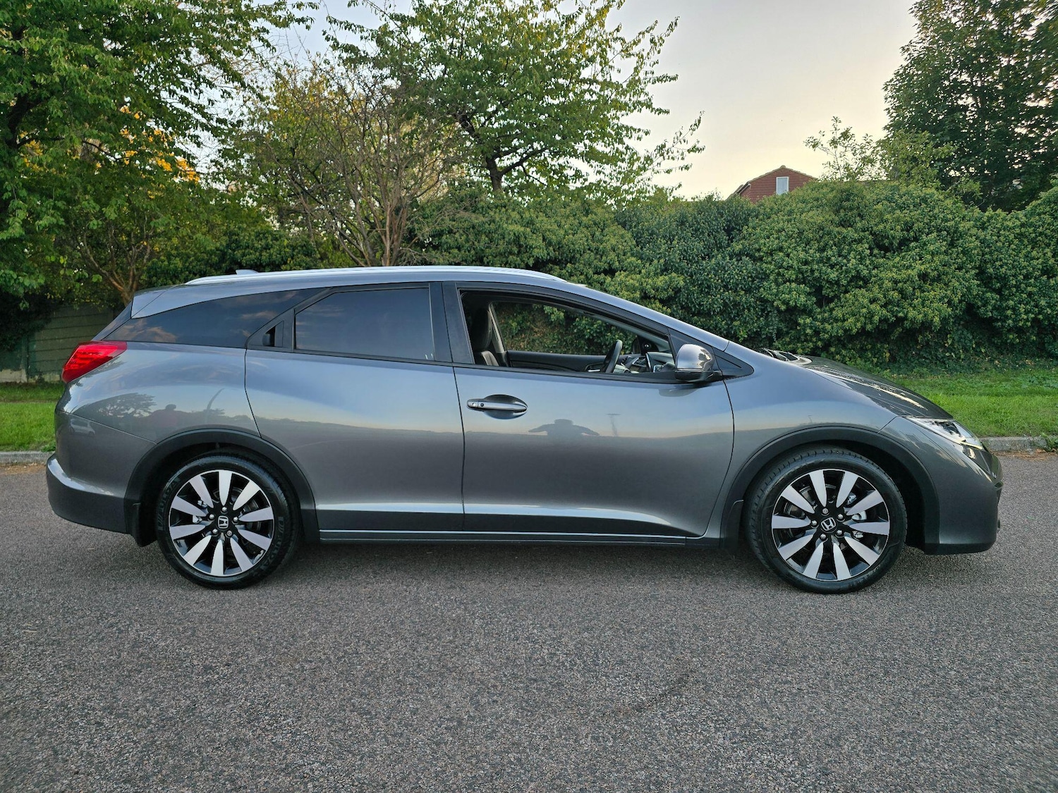 Used Honda Civic 2016 for sale - 76059204: Photo 25