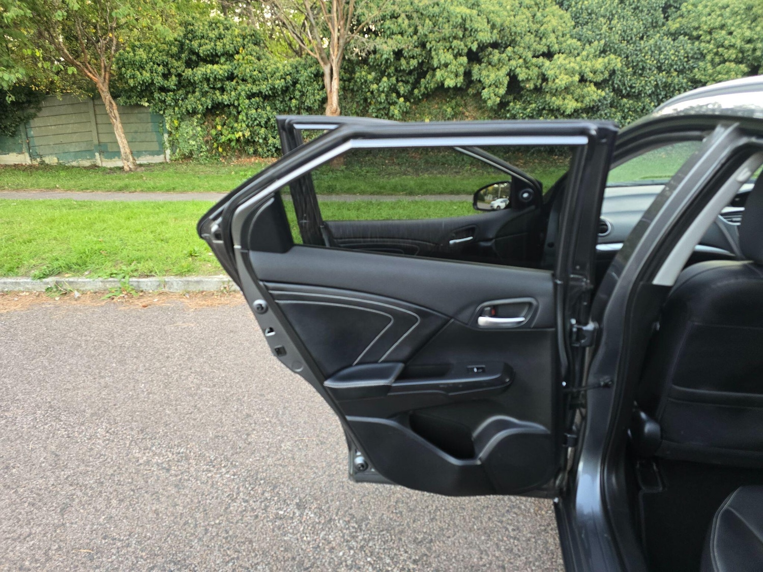 Used Honda Civic 2016 for sale - 76059204: Photo 48