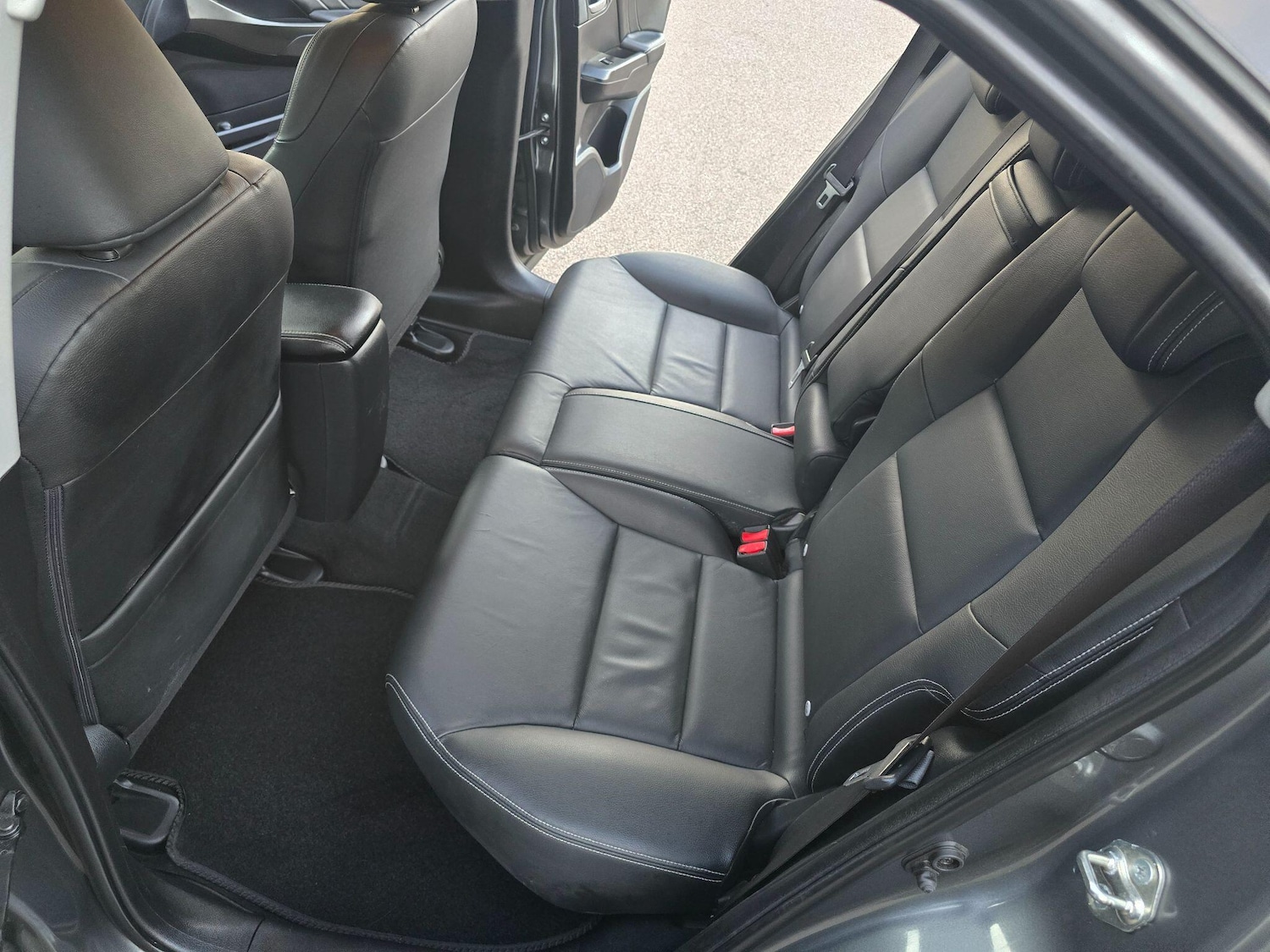 Used Honda Civic 2016 for sale - 76059204: Photo 95