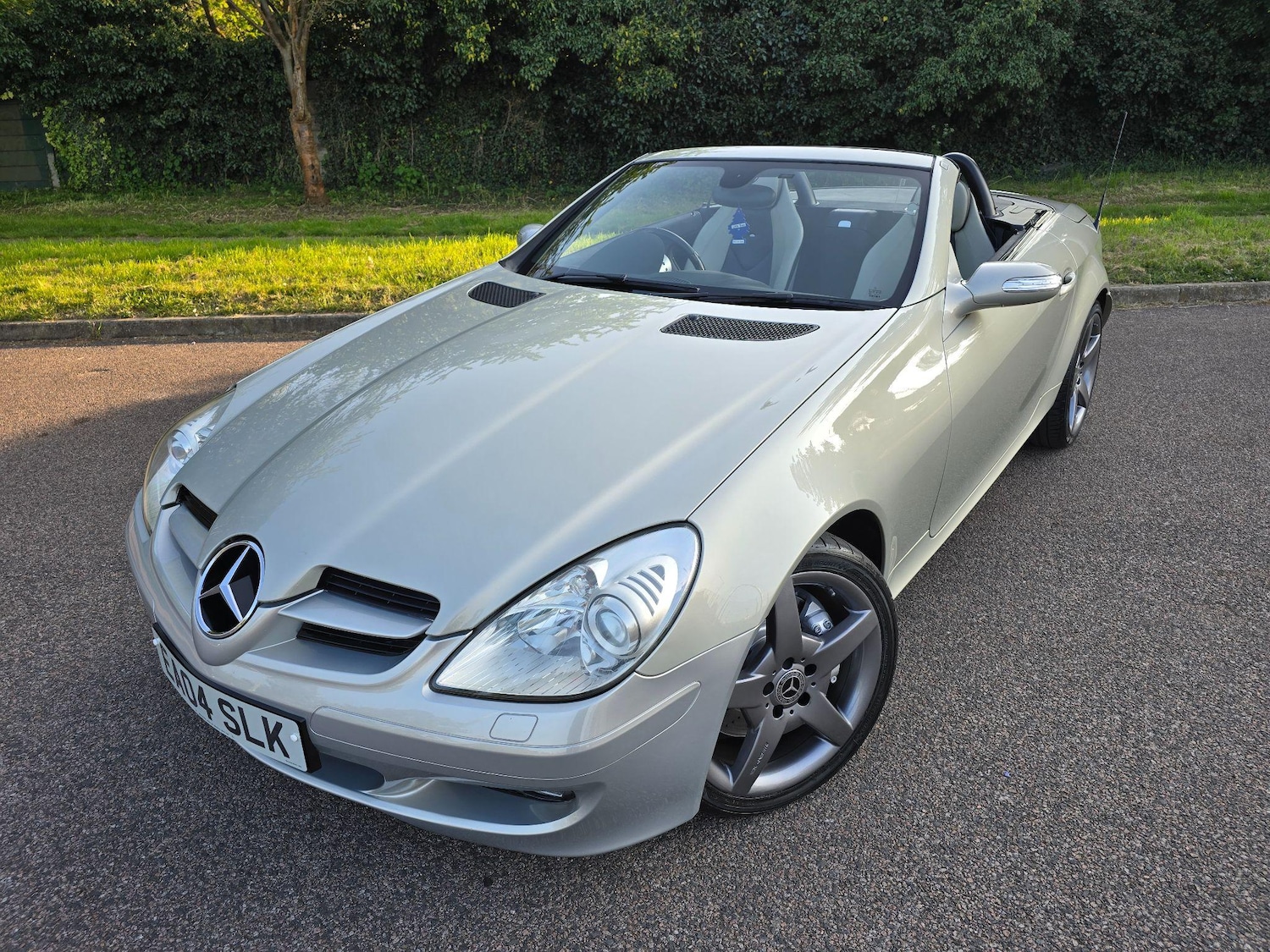 Used Mercedes-Benz SLK 2004 for sale - 76585083: Photo 1