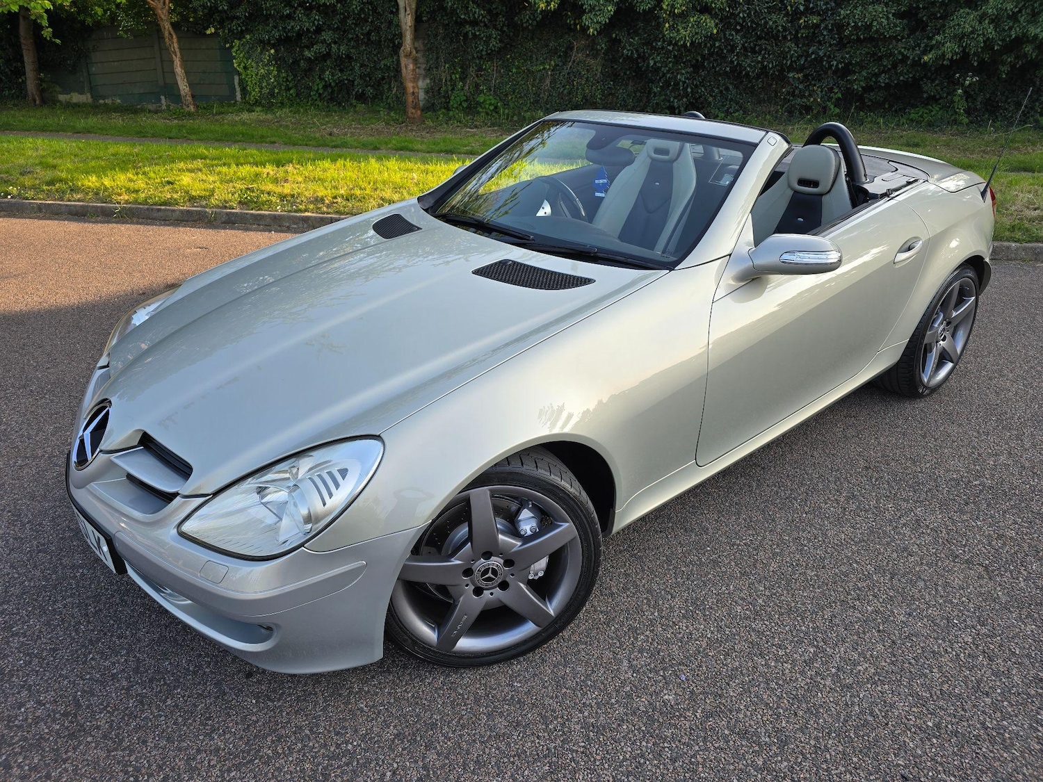 Used Mercedes-Benz SLK 2004 for sale - 76585083: Photo 12