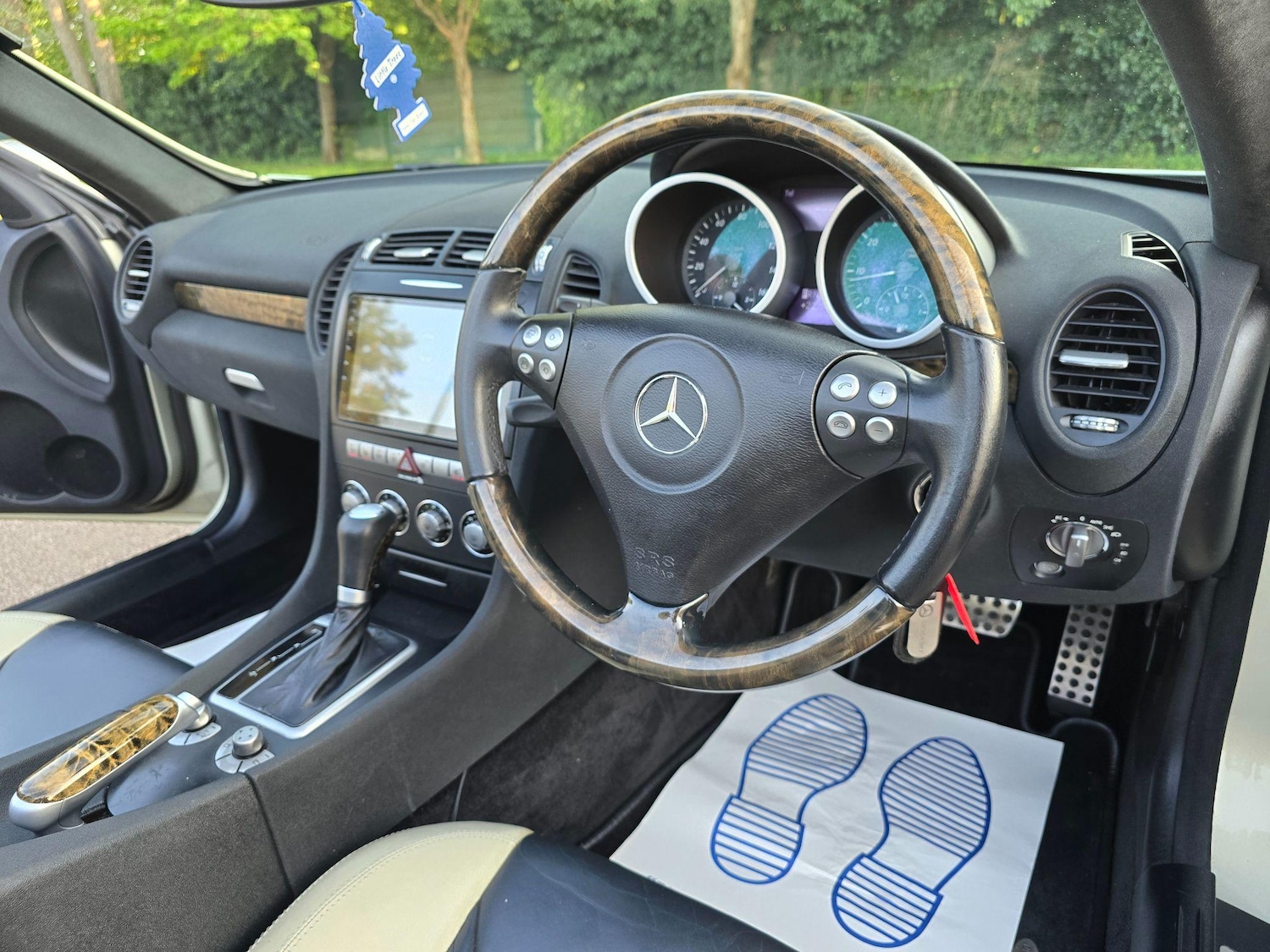 Used Mercedes-Benz SLK 2004 for sale - 76585083: Photo 93