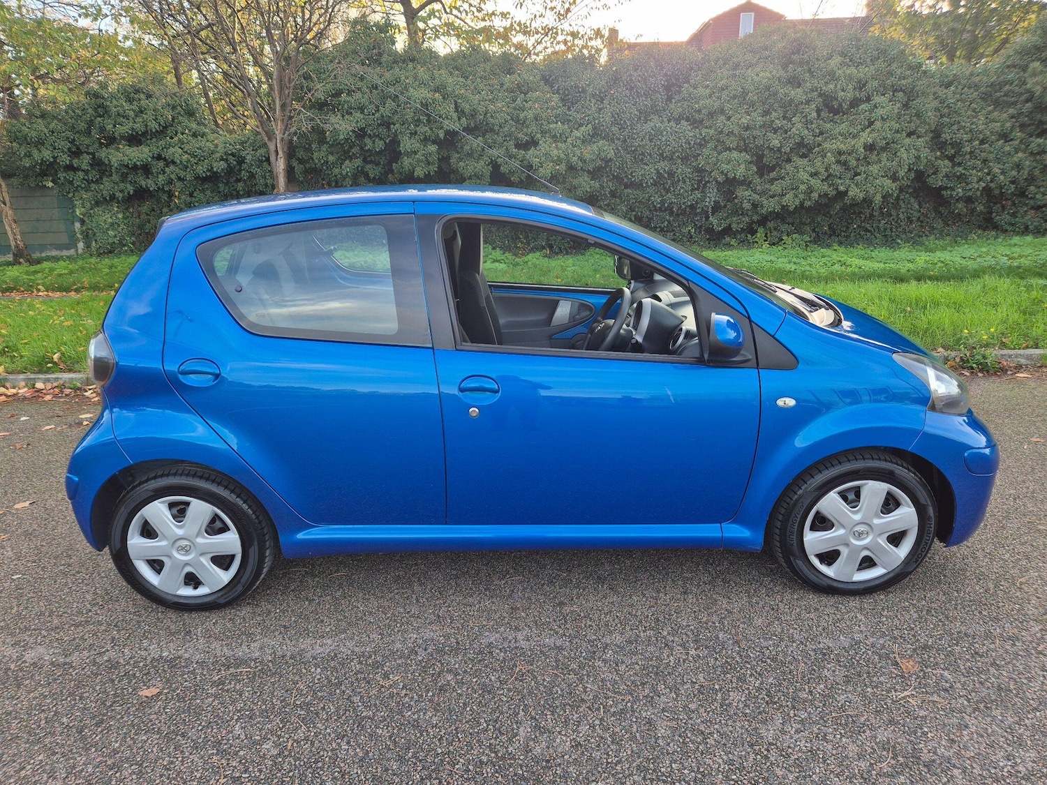 Used Toyota AYGO 2010 for sale - 76584321: Photo 17