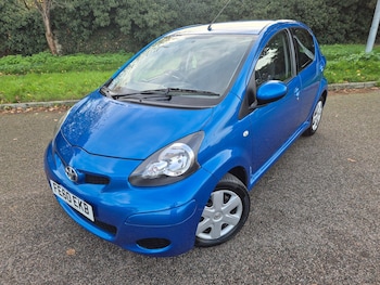Used Toyota AYGO 2010 for sale - 76584321: Photo