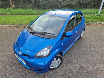 Used Toyota AYGO 2010 for sale - 76584321: Photo