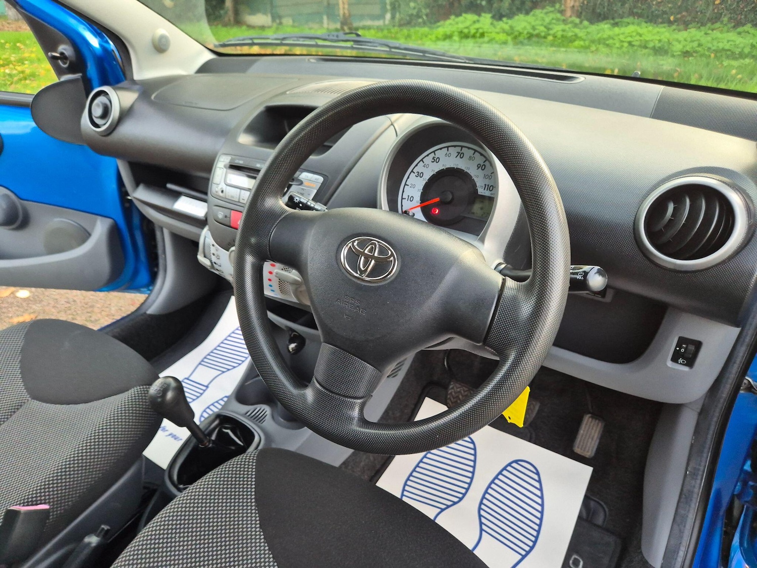 Used Toyota AYGO 2010 for sale - 76584321: Photo 41