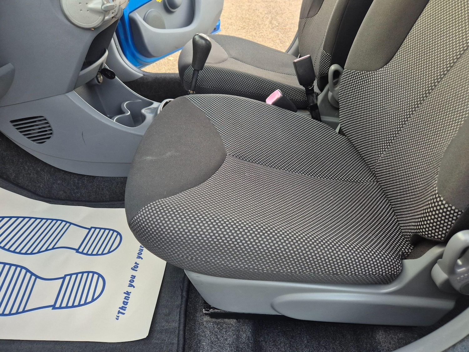 Used Toyota AYGO 2010 for sale - 76584321: Photo 51