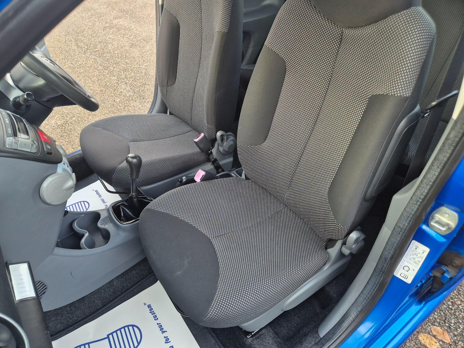 Used Toyota AYGO 2010 for sale - 76584321: Photo 53