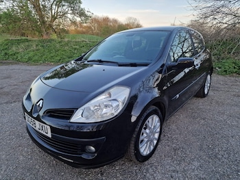 Used Renault Clio 2008 for sale - 76060235: Photo