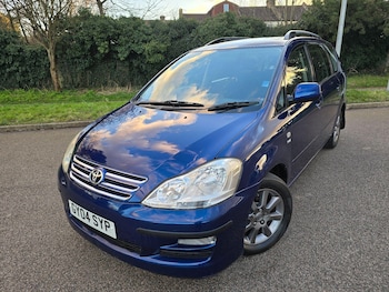 Used Toyota Avensis Verso 2004 for sale - 76060243: Photo