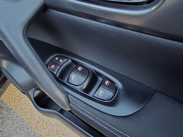 Used Nissan Qashqai 2018 for sale - 76072953: Photo 59
