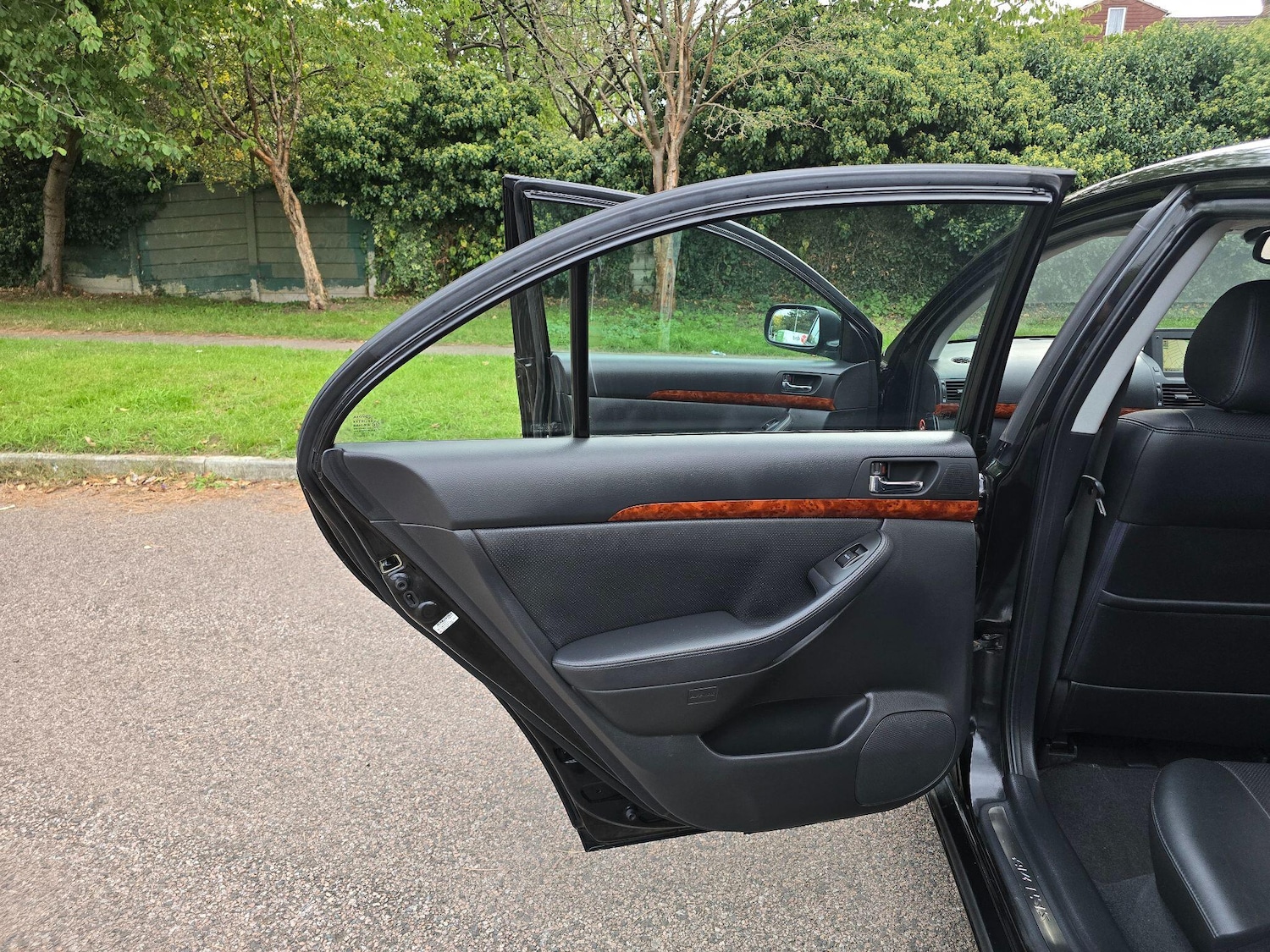 Used Toyota Avensis 2005 for sale - 76122663: Photo 44