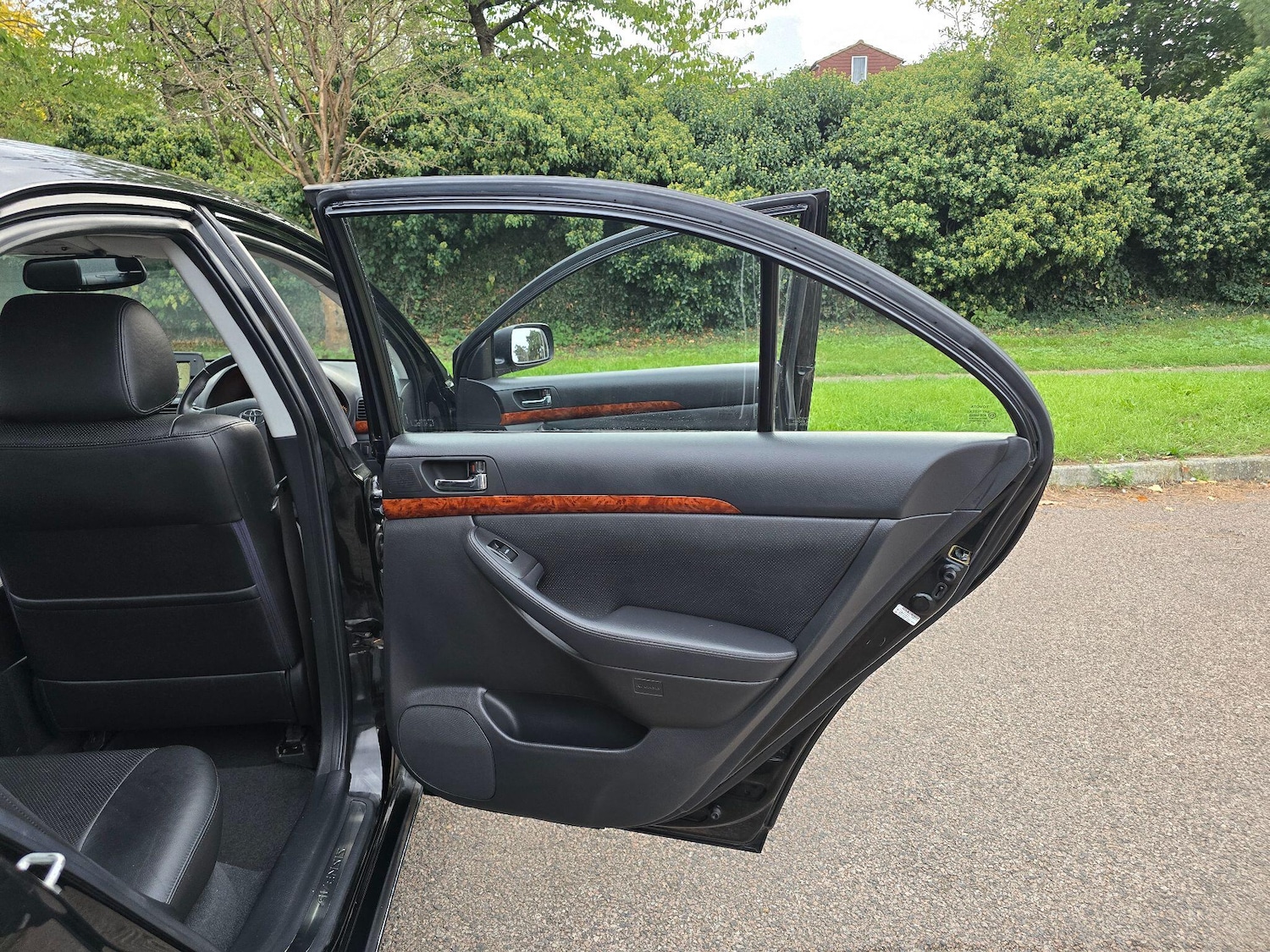 Used Toyota Avensis 2005 for sale - 76122663: Photo 46