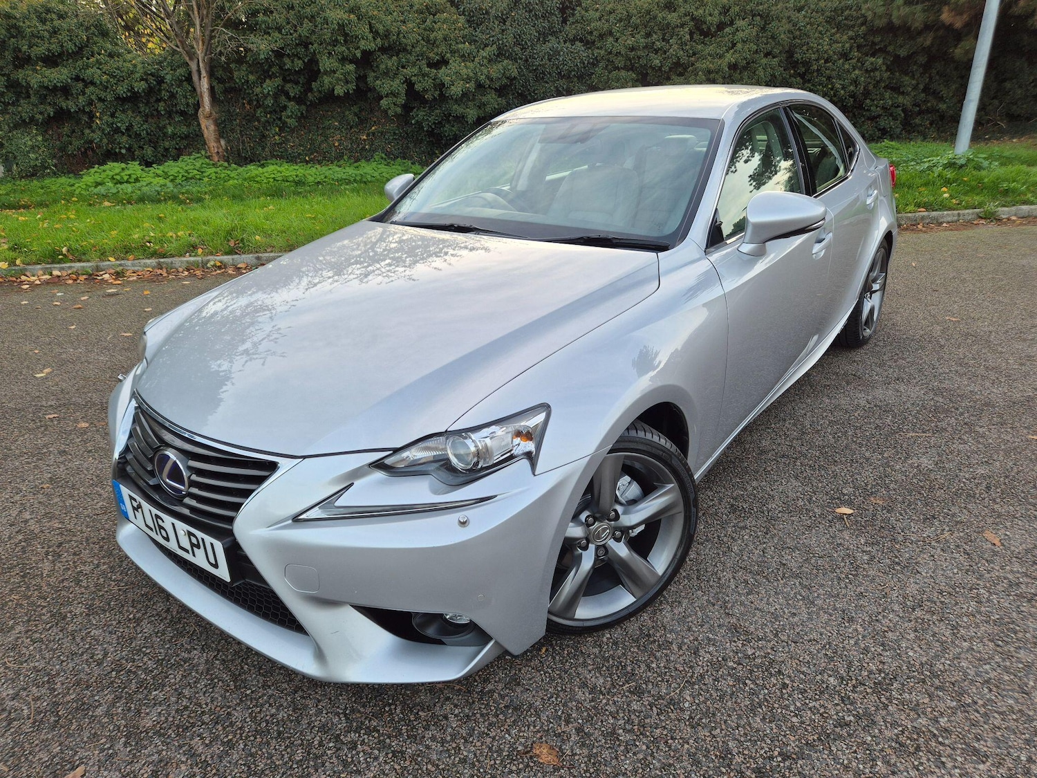 Used Lexus IS 2016 for sale - 76584521: Photo 1