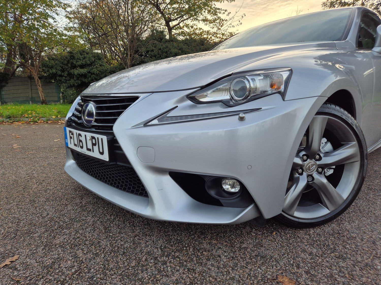 Used Lexus IS 2016 for sale - 76584521: Photo 4