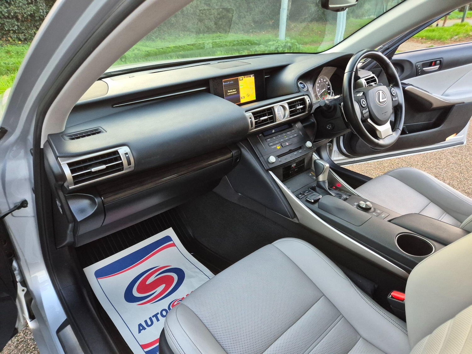 Used Lexus IS 2016 for sale - 76584521: Photo 65