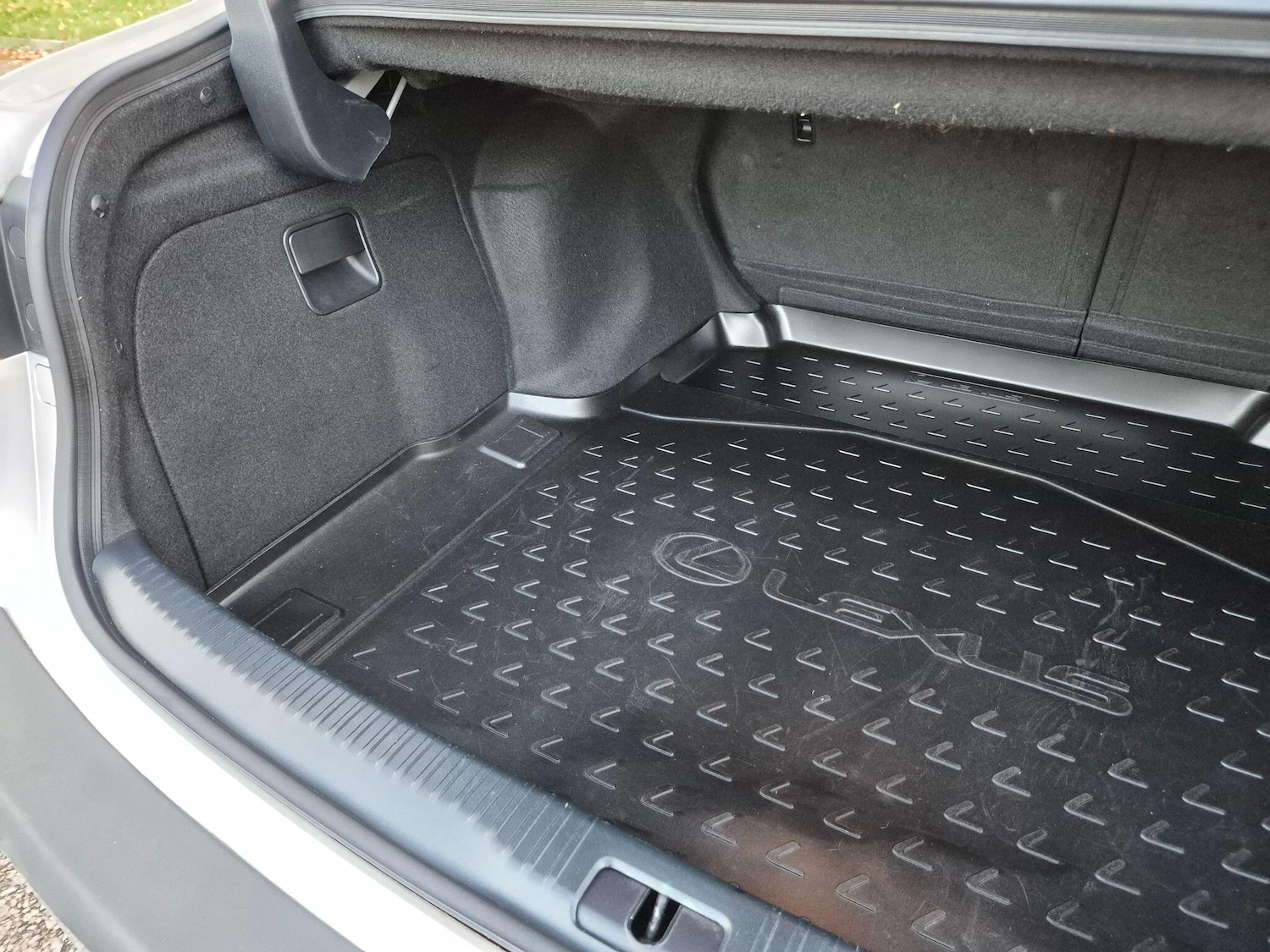 Used Lexus IS 2016 for sale - 76584521: Photo 89