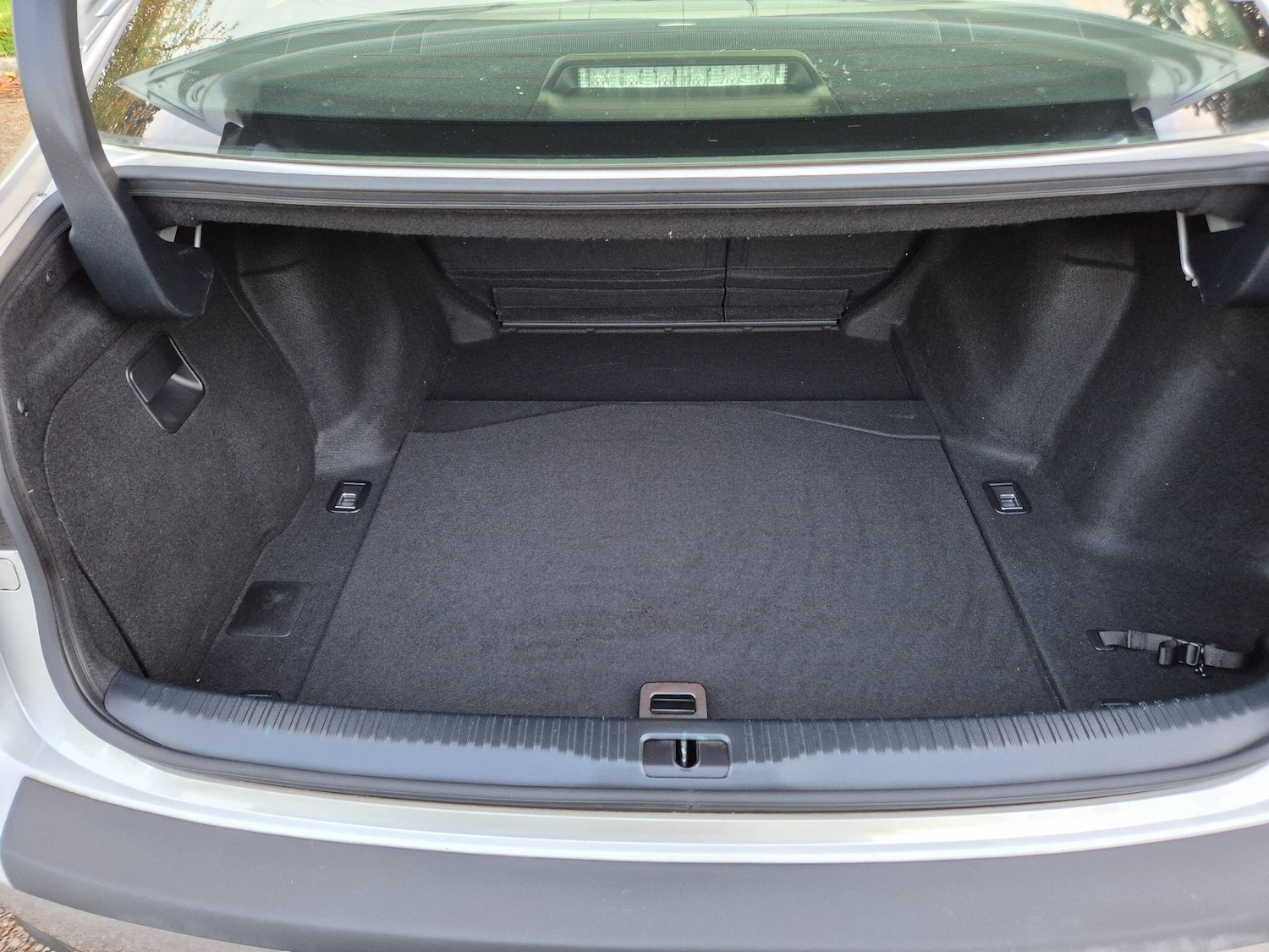 Used Lexus IS 2016 for sale - 76584521: Photo 93