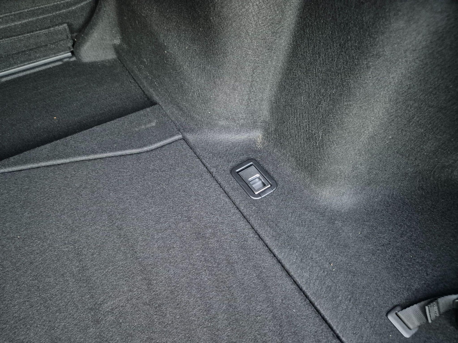 Used Lexus IS 2016 for sale - 76584521: Photo 96