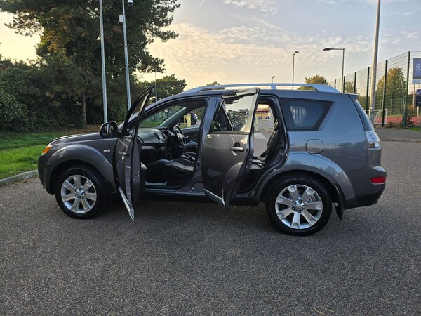 Used Mitsubishi Outlander 2008 for sale - 76247671: Photo 51