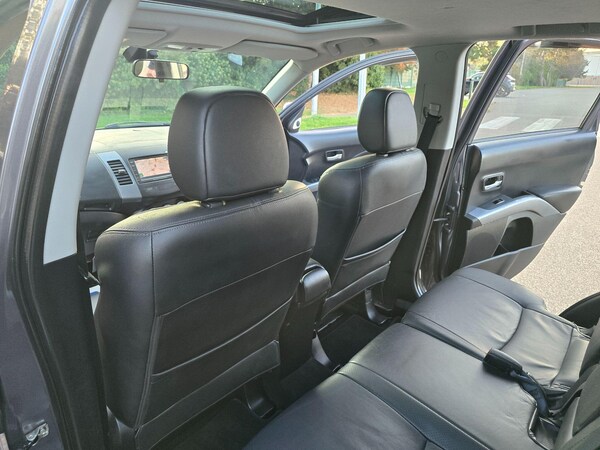 Used Mitsubishi Outlander 2008 for sale - 76247671: Photo 71