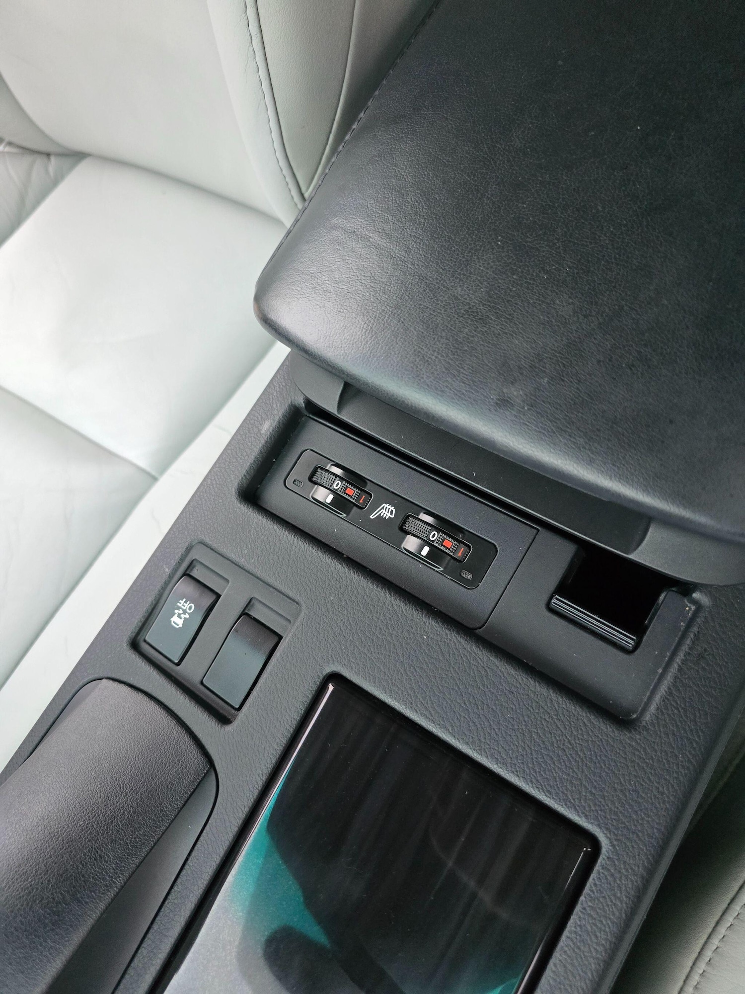 Used Lexus RX 2010 for sale - 76314287: Photo 84