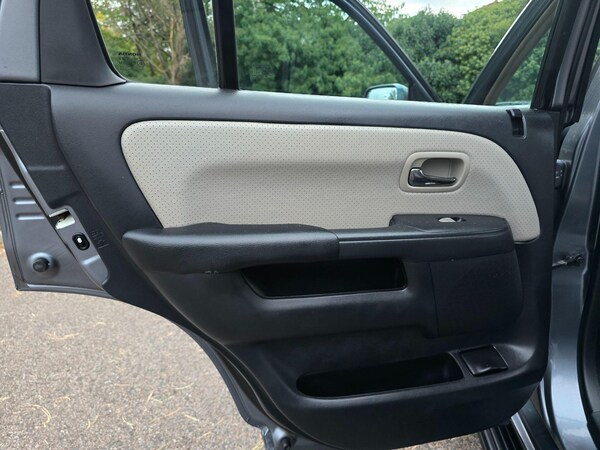 Used Honda CR-V 2006 for sale - 76215556: Photo 62