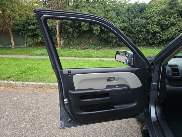 Used Honda CR-V 2006 for sale - 76215556: Photo 67