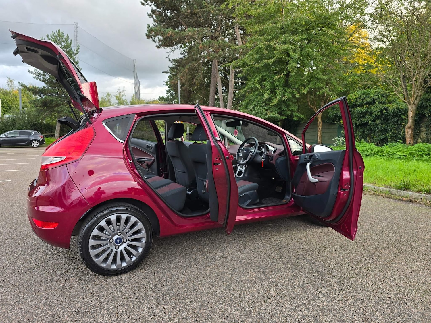 Vehicle 83
