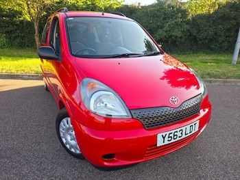 Used Toyota Yaris Verso 2001 for sale - 76060927: Photo