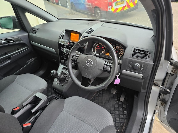 Used Vauxhall Zafira 2014 for sale - 76099399: Photo 29