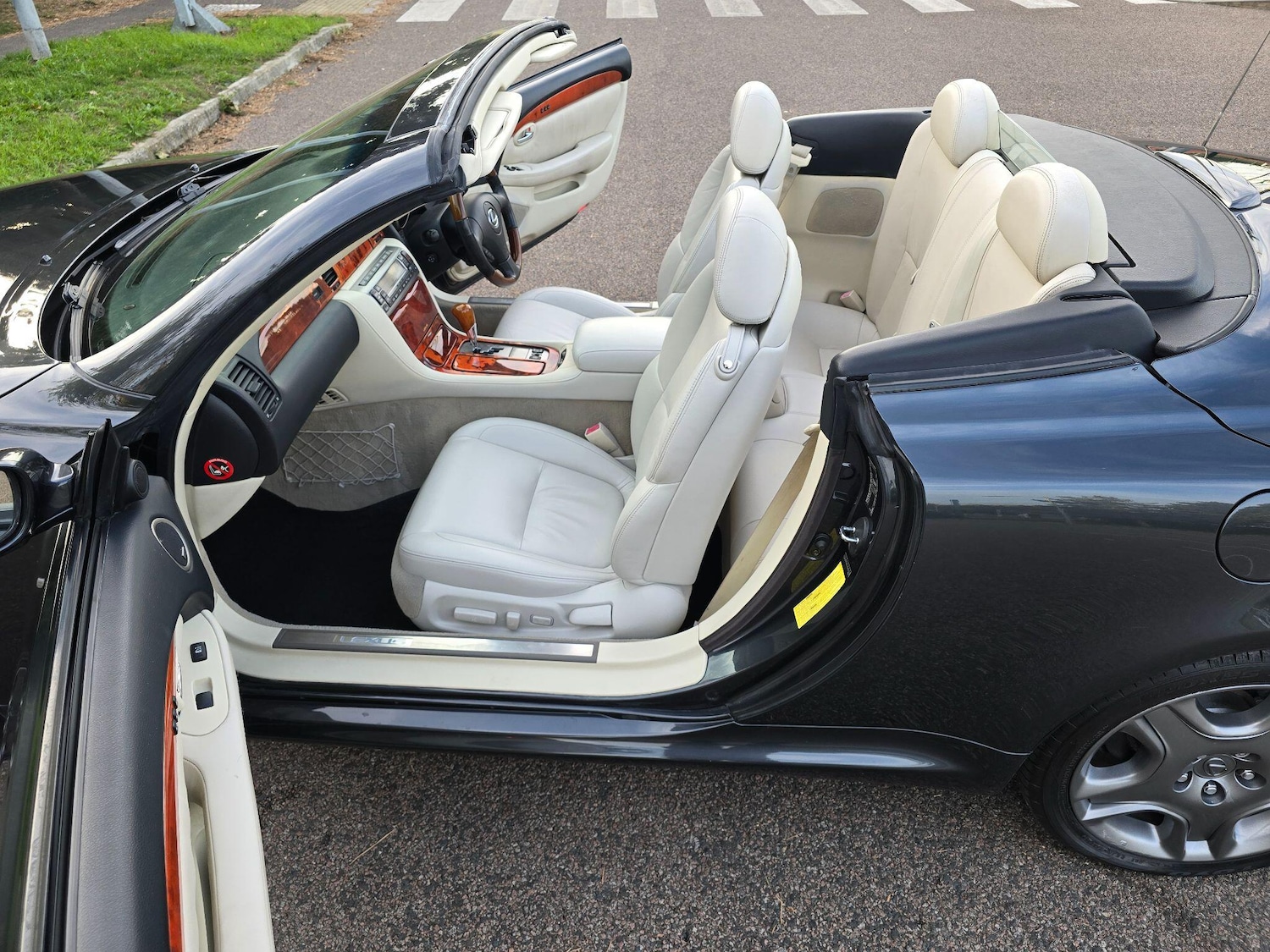 Vehicle 76