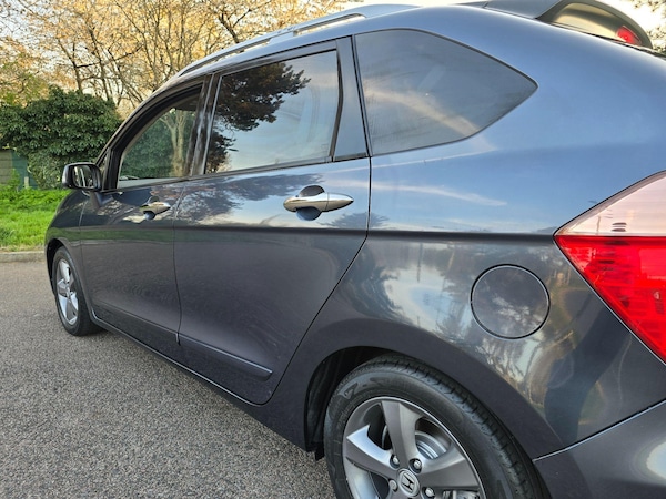 Used Honda FR-V 2009 for sale - 76247426: Photo 42