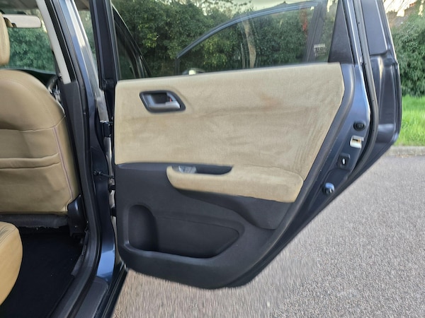 Used Honda FR-V 2009 for sale - 76247426: Photo 70
