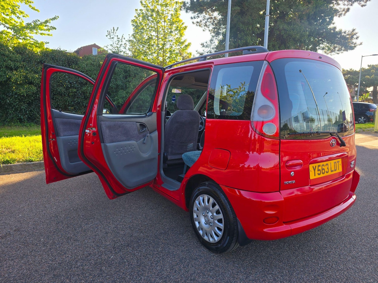 Used Toyota Yaris Verso 2001 for sale - 76585478: Photo 15