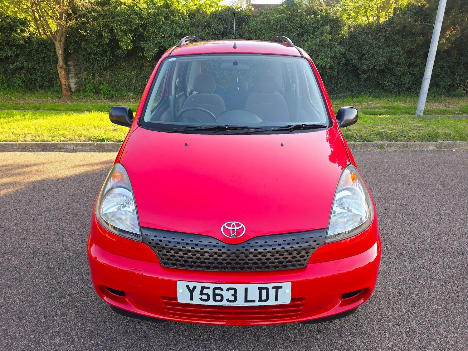 Used Toyota Yaris Verso 2001 for sale - 76585478: Photo 2