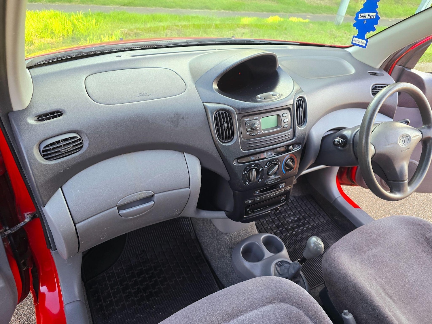 Used Toyota Yaris Verso 2001 for sale - 76585478: Photo 36