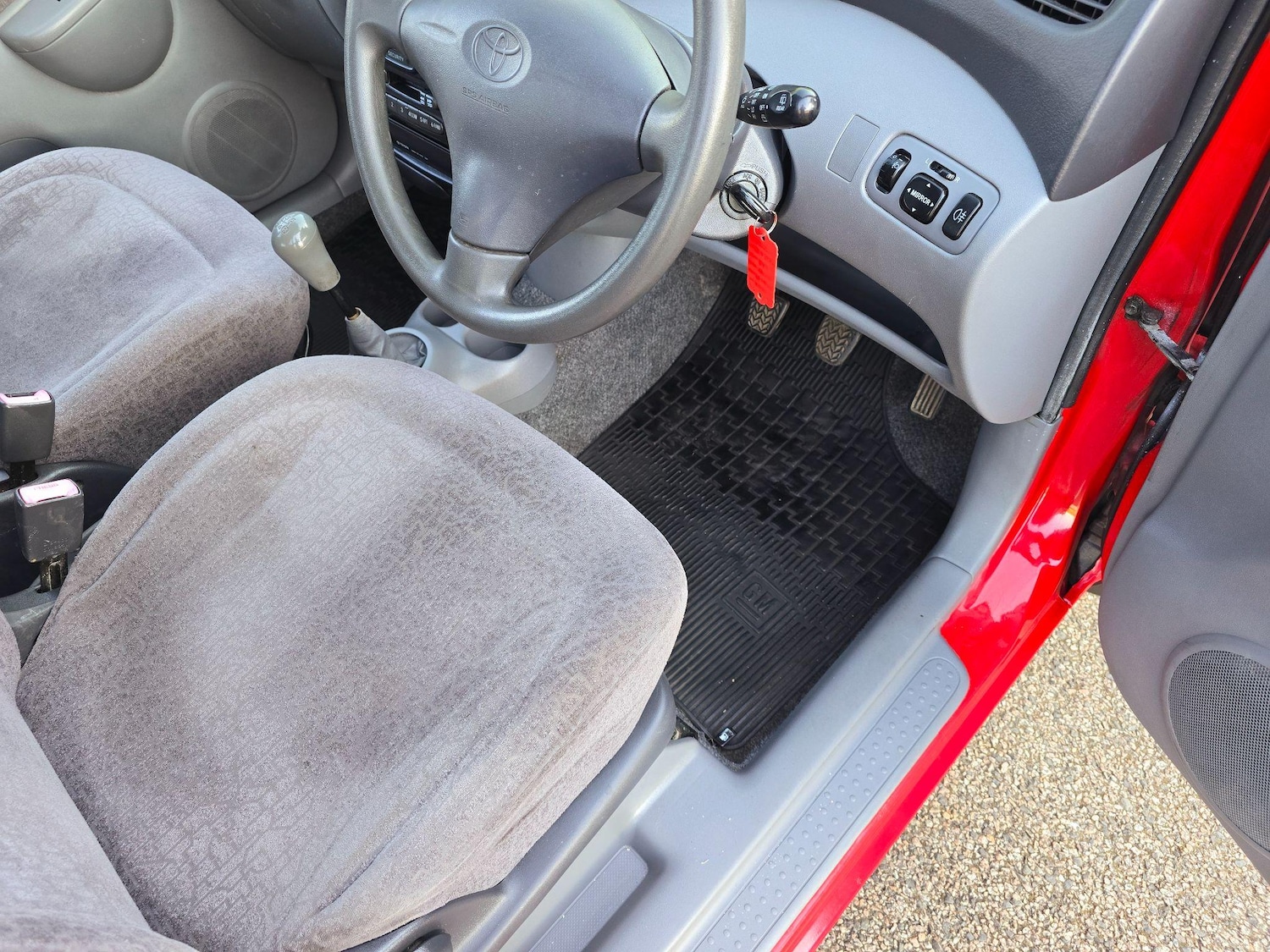 Used Toyota Yaris Verso 2001 for sale - 76585478: Photo 37