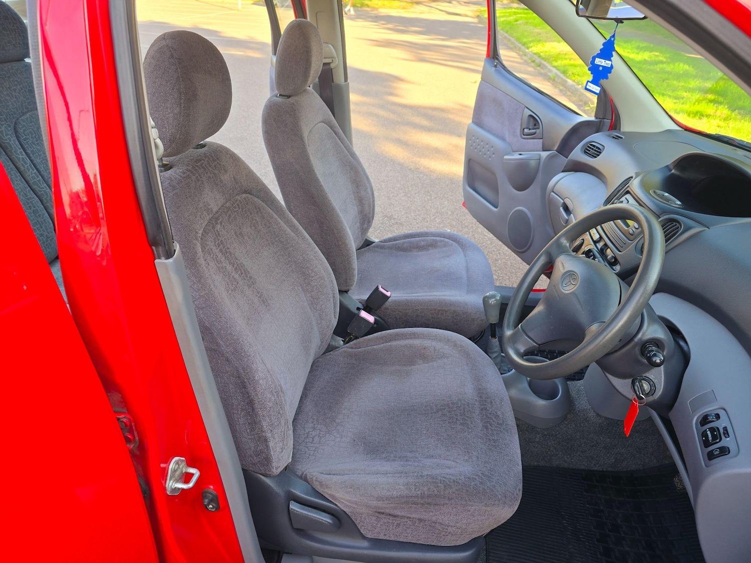 Used Toyota Yaris Verso 2001 for sale - 76585478: Photo 39