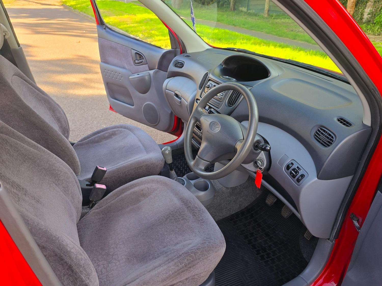 Used Toyota Yaris Verso 2001 for sale - 76585478: Photo 40