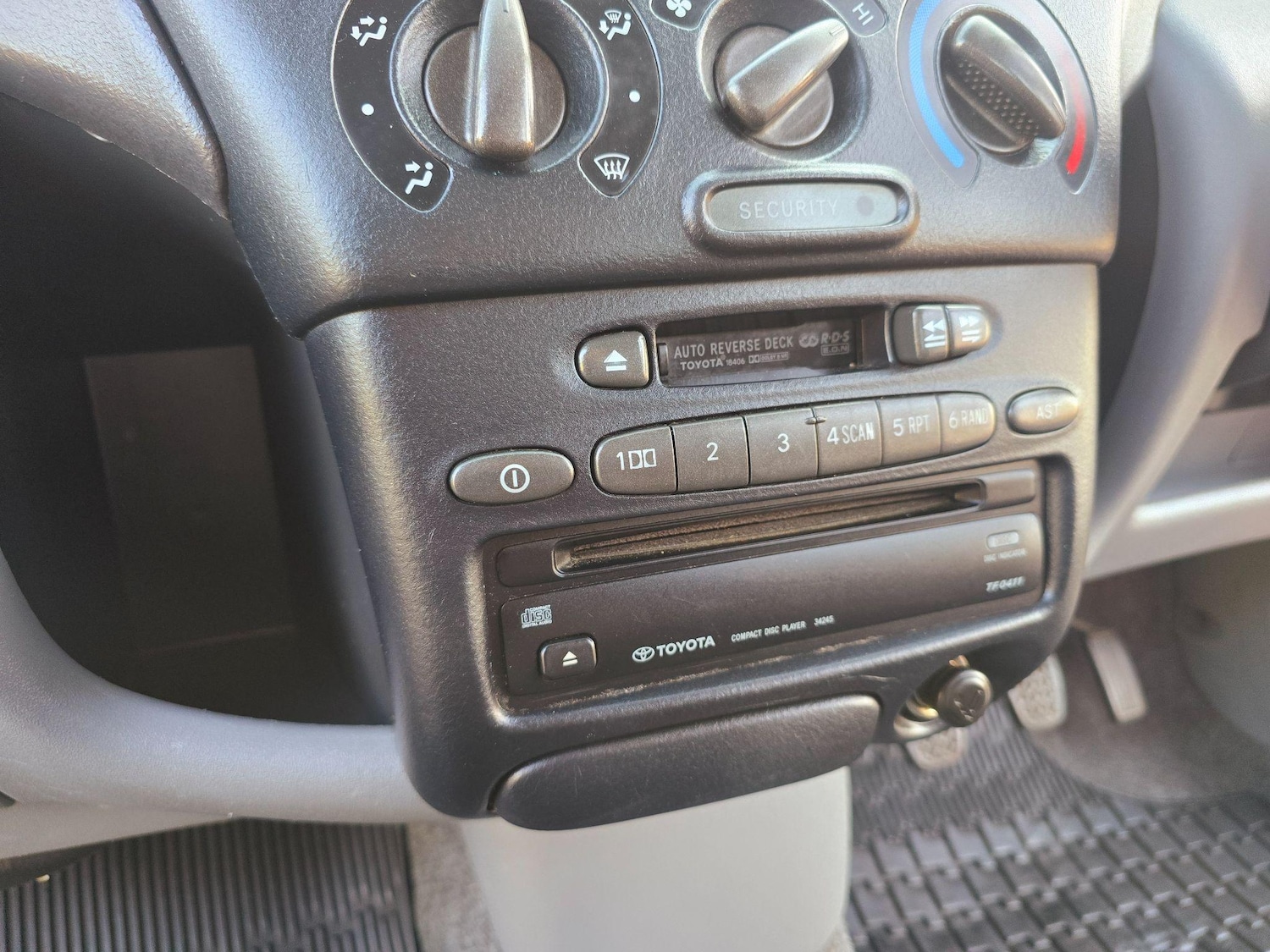 Used Toyota Yaris Verso 2001 for sale - 76585478: Photo 51