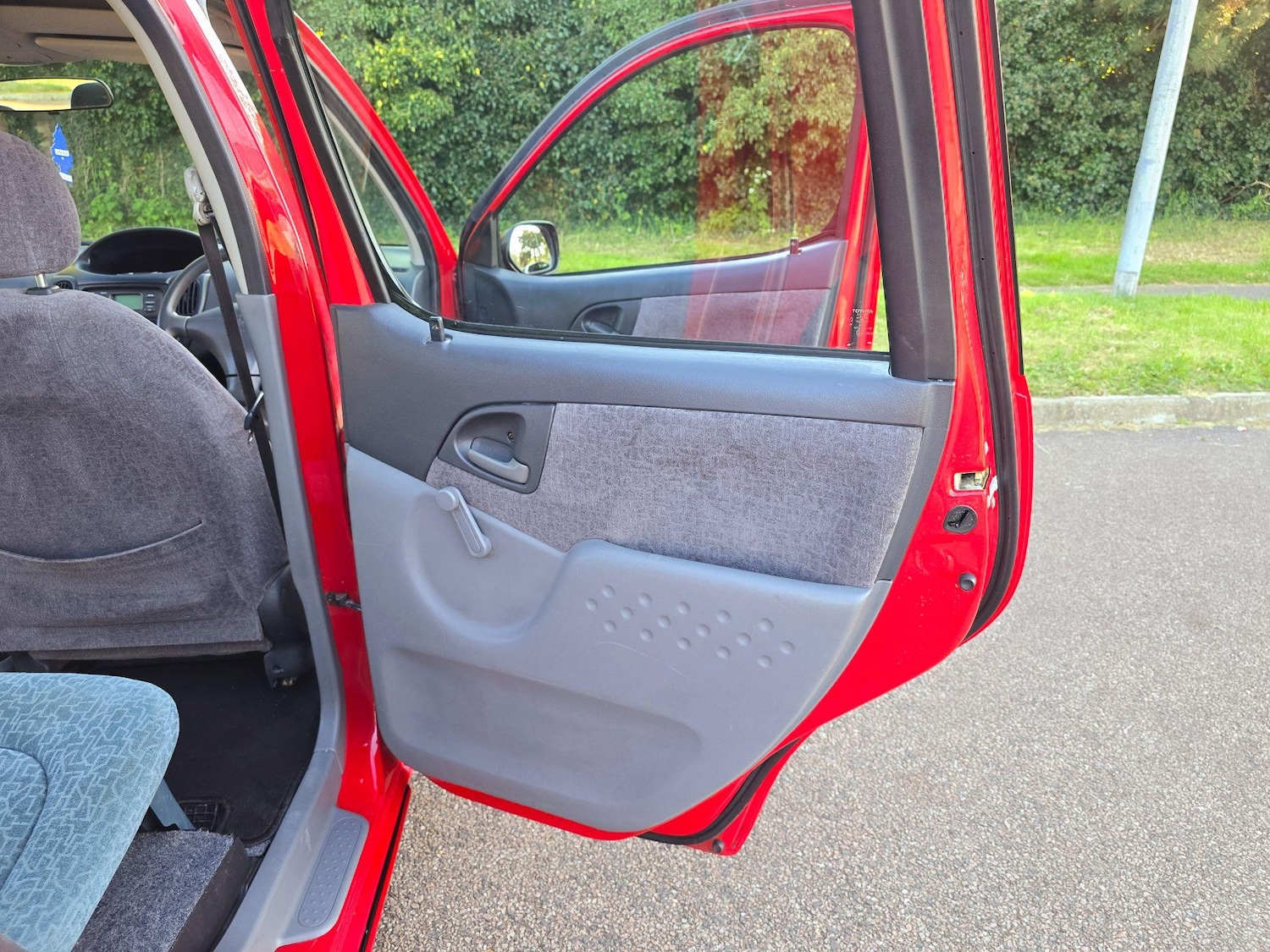 Used Toyota Yaris Verso 2001 for sale - 76585478: Photo 59