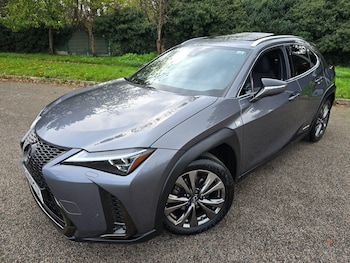Used Lexus UX 2019 for sale - 76498631: Photo