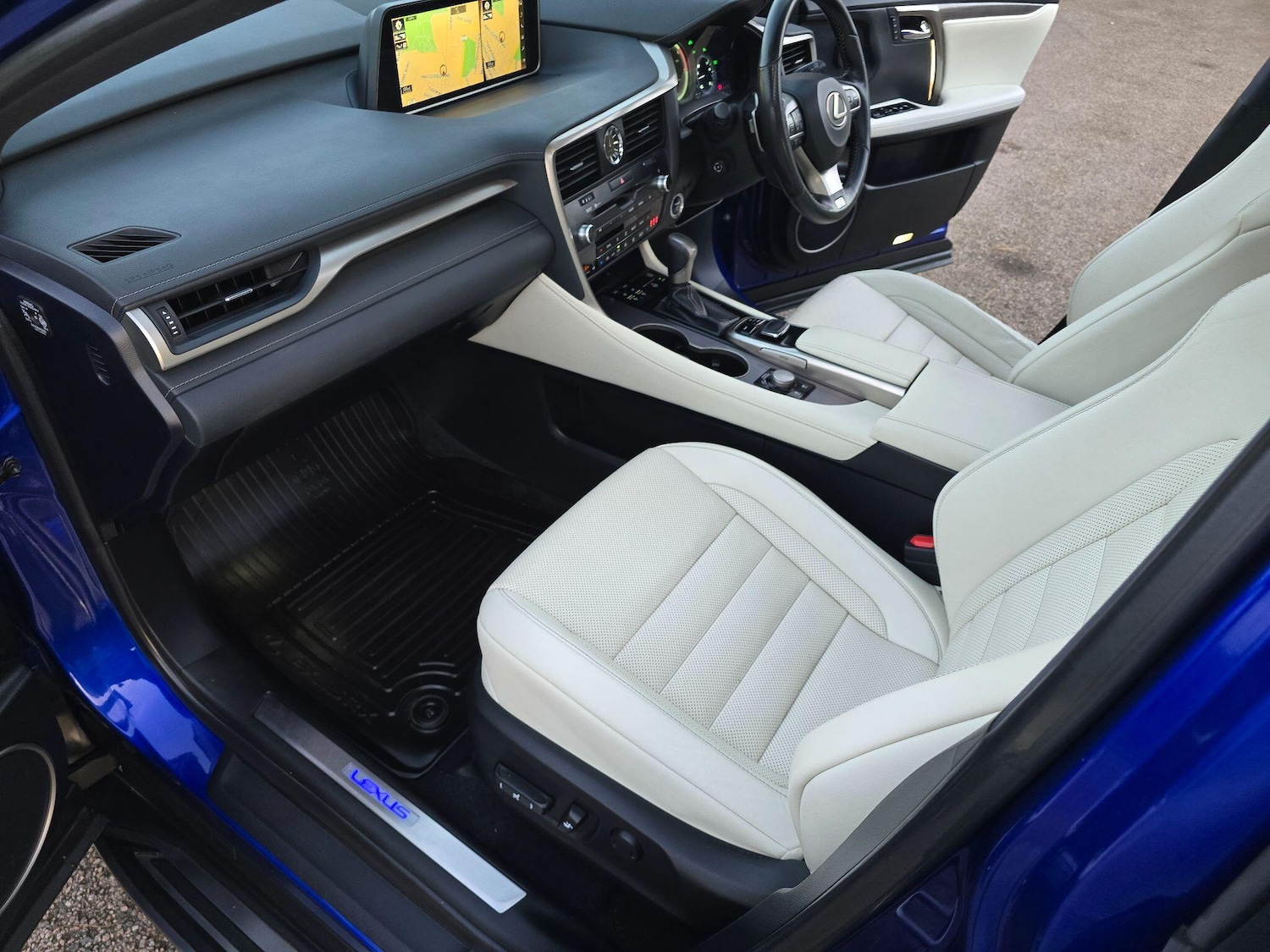 Used Lexus RX 2019 for sale - 76573075: Photo 83