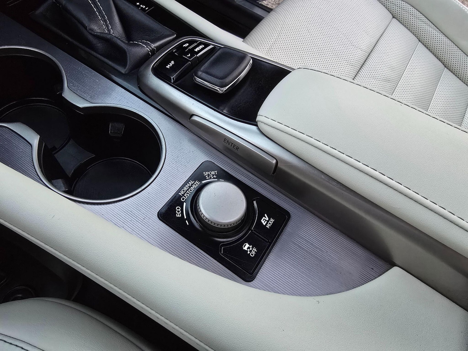 Used Lexus RX 2019 for sale - 76573075: Photo 92