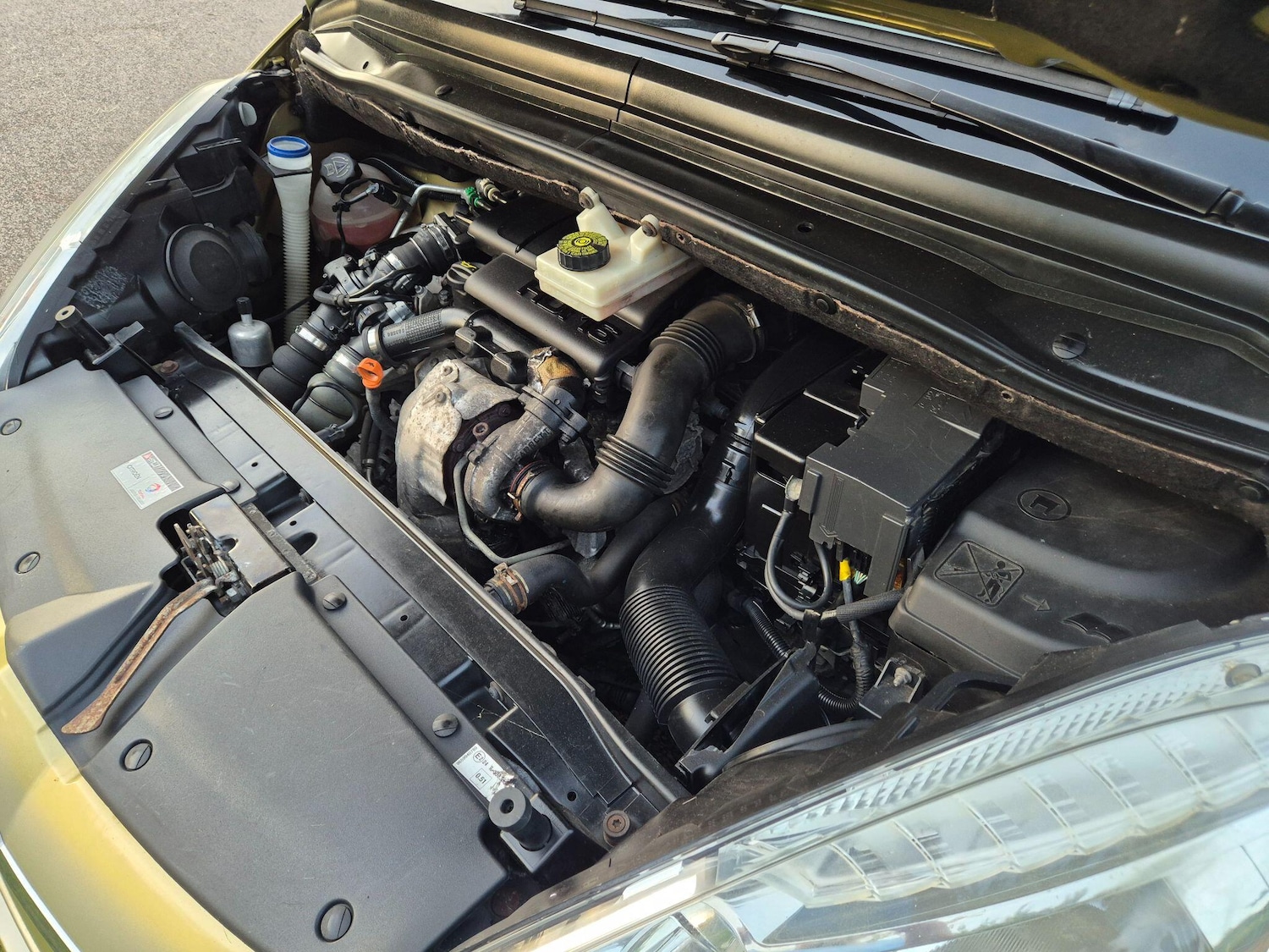 Vehicle 77