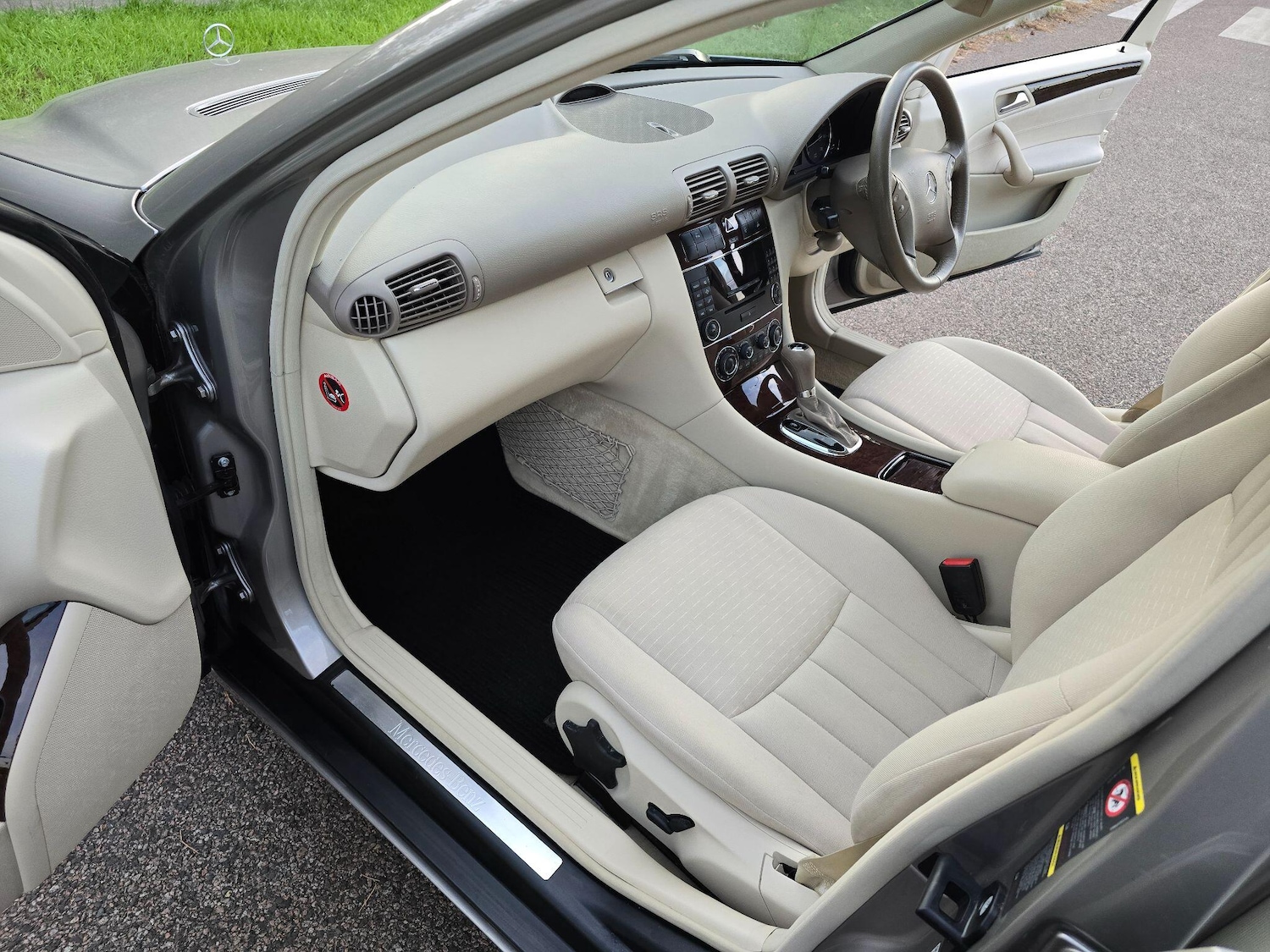 Used Mercedes-Benz C-Class 2006 for sale - 76073036: Photo 57
