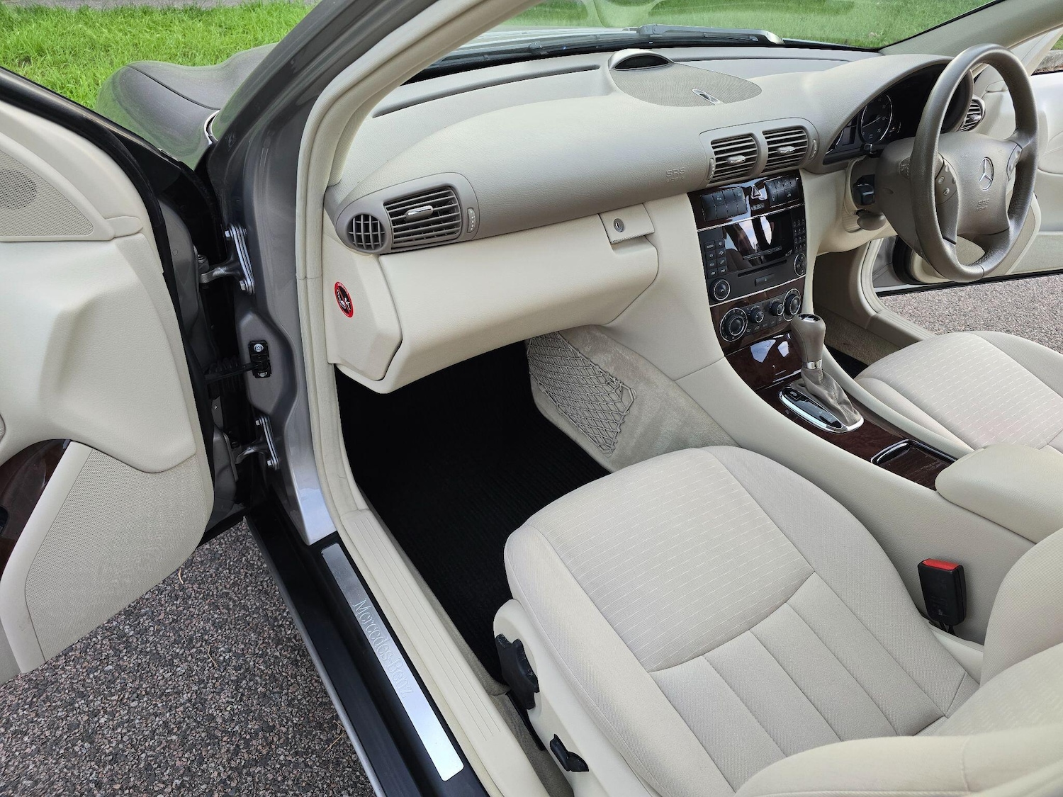 Used Mercedes-Benz C-Class 2006 for sale - 76073036: Photo 80