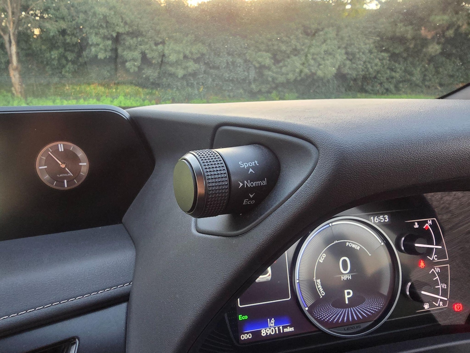 Used Lexus UX 2022 for sale - 76657016: Photo 100