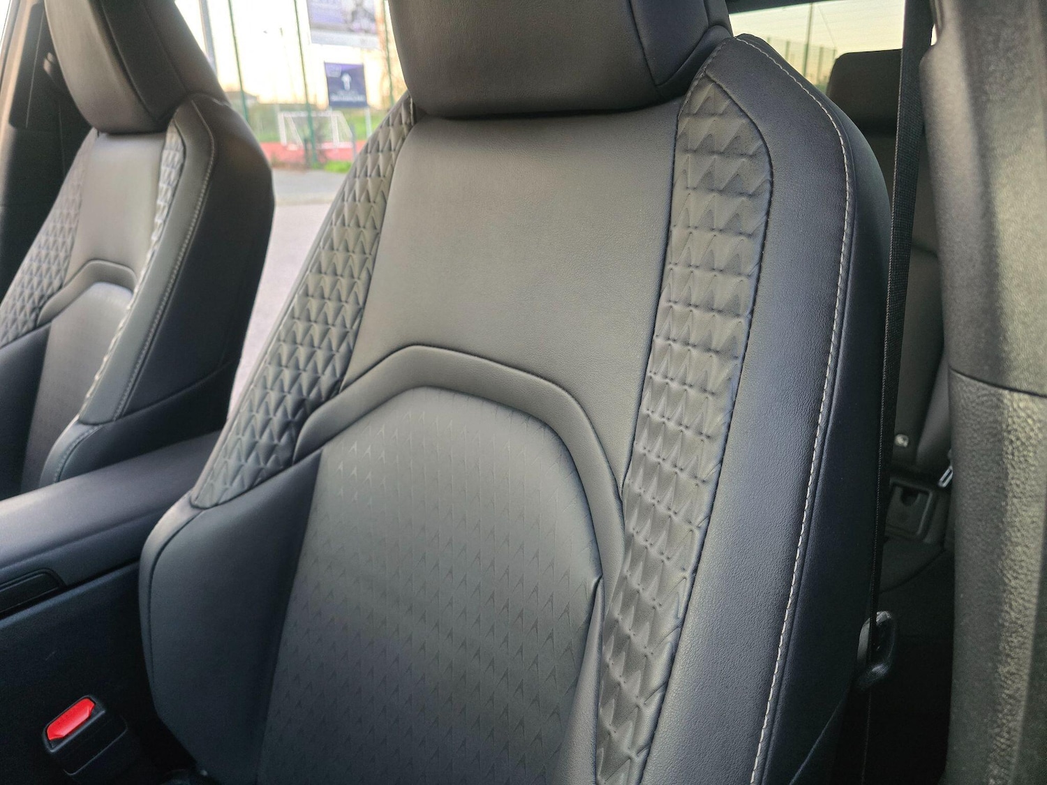 Used Lexus UX 2022 for sale - 76657016: Photo 77